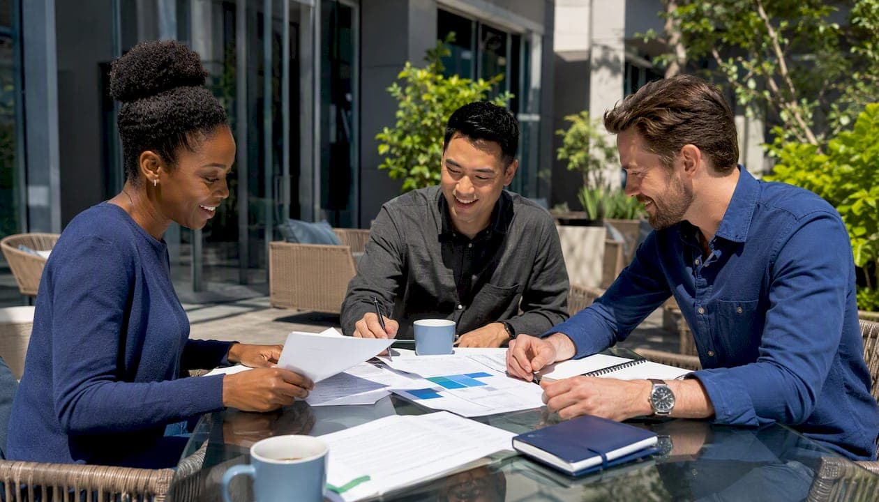 Employee Classification Types for Payroll: HR Guide